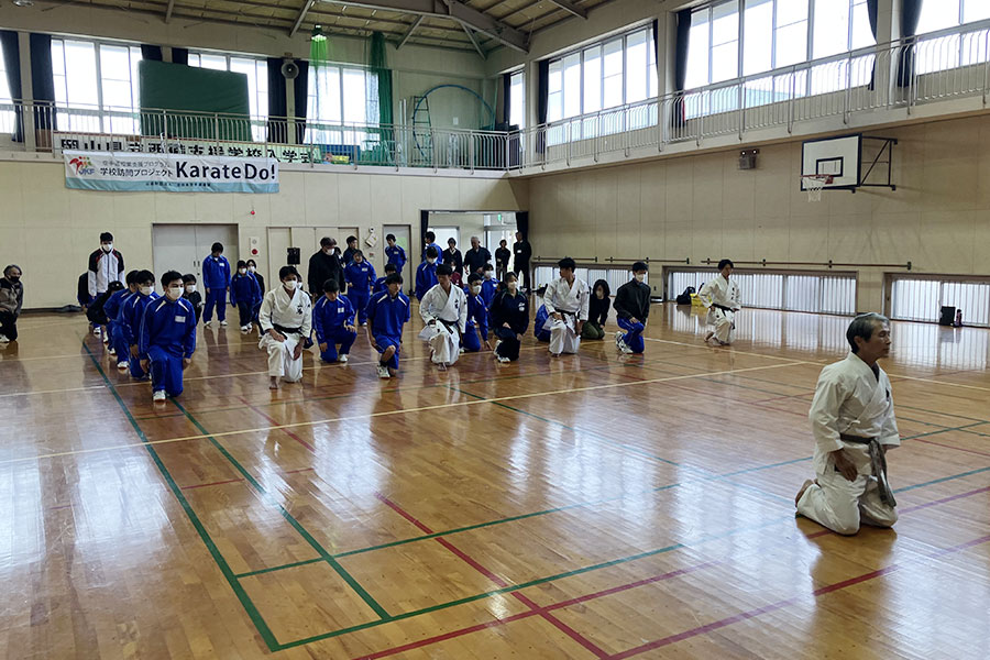 You are currently viewing 岡山・県立西備支援学校で空手道の体験授業を実施