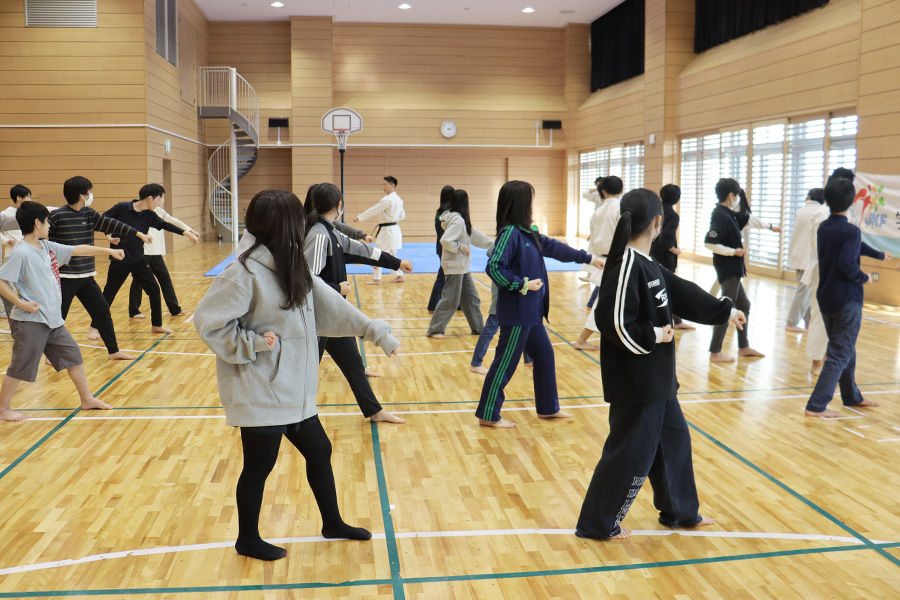 You are currently viewing 東京みらい中学校で空手道の体験授業を実施